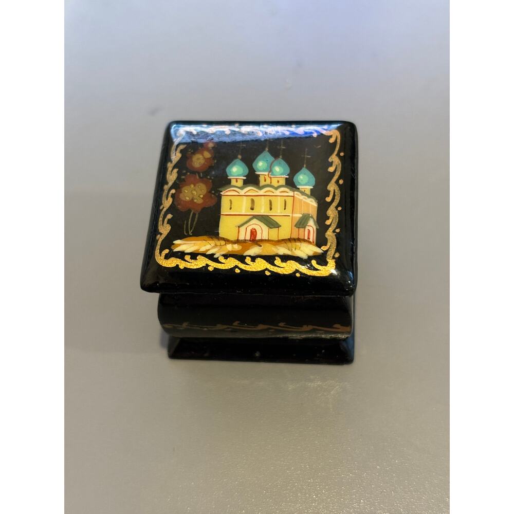 Vintage hand-painted miniature papier-mache Russian Palekh trinket box